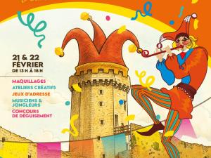 Donjon du château de Blandy avec un fou devant