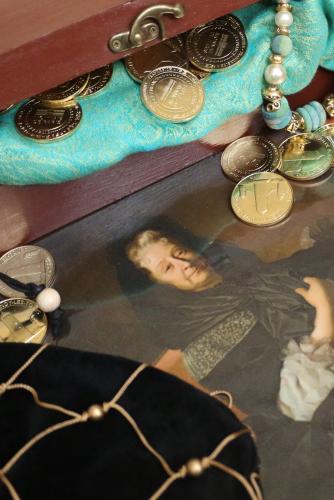 La duchesse de Nemours avec son trésor